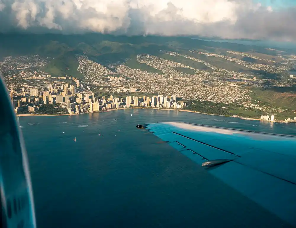 Mit Hannes Hawaii Tours bekommst Du die beste Flugverbindung.