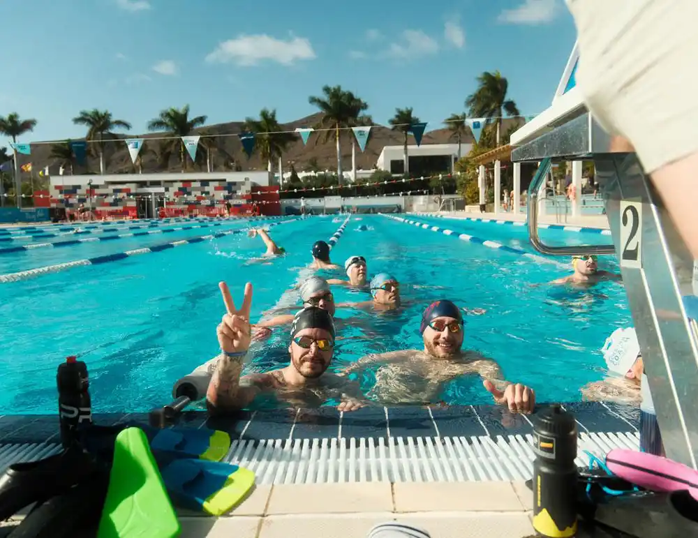 Schwimmtraining in den Camps von Hannes Hawaii Tours auf Fuerteventura.