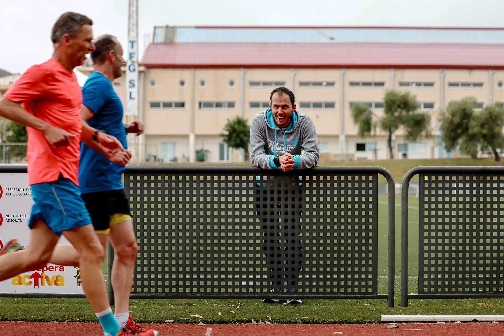 Sven Bockstatt ist Trainer in den Camps von Hannes Hawaii Tours.